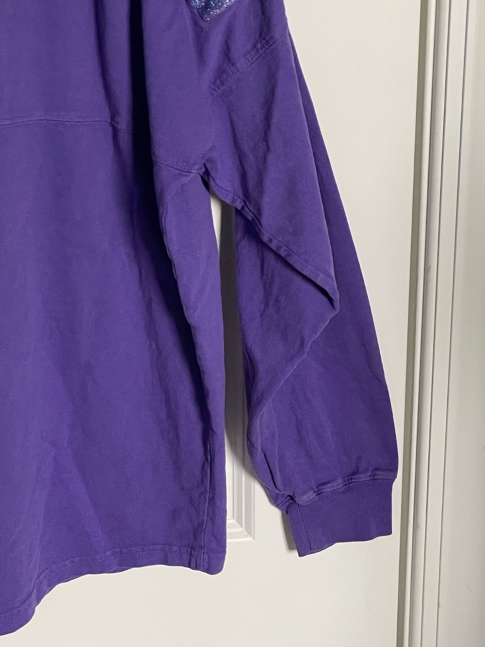 Walt Disney World Spirit Jersey Purple Glitter Sweatshirt Size M 54412 - Picture 12 of 15